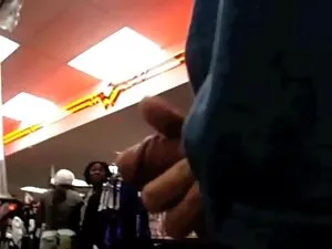 نوجوان عکس مخفیانه س ...