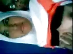 خواهر ناتنی توسط عکس ...